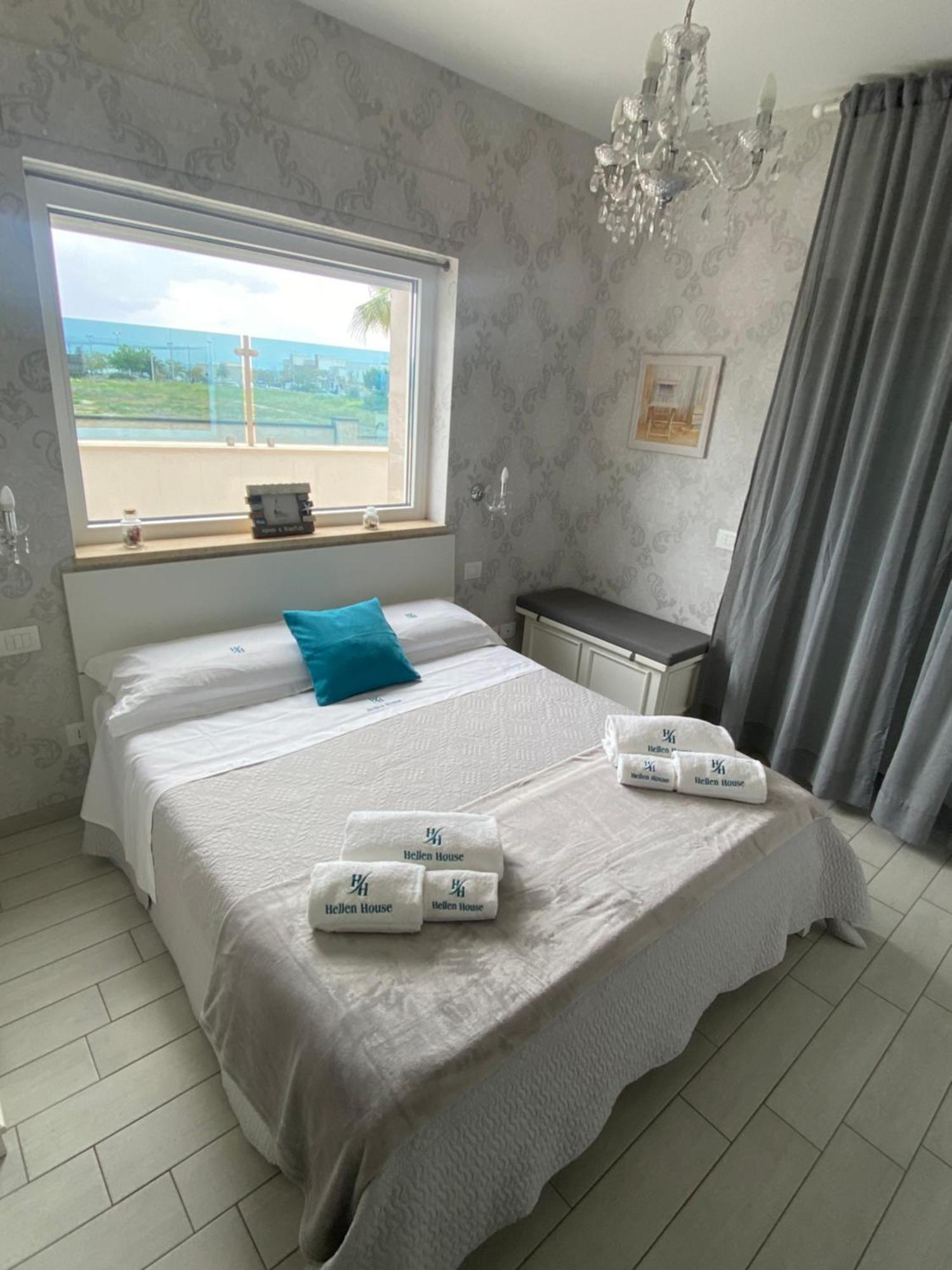 Hellen House Monopoli Villa Bagian luar foto