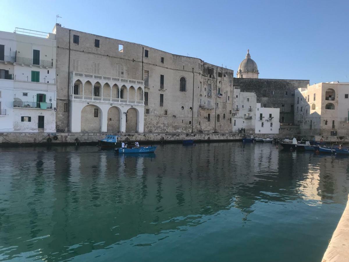 Hellen House Monopoli Villa Bagian luar foto